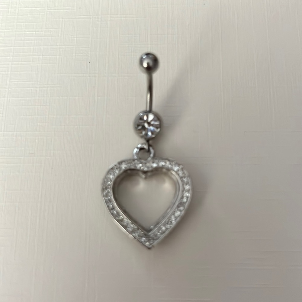 🤍 heart belly button ring with clear rhinestones